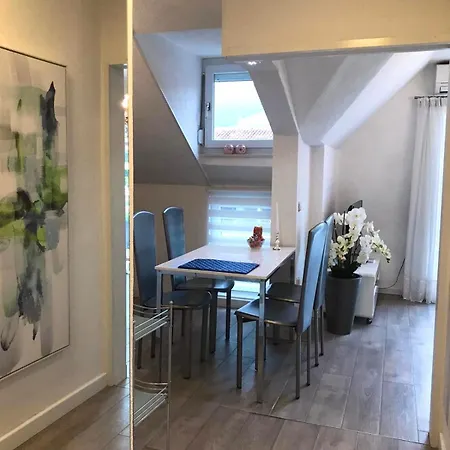 Diana Apartment *