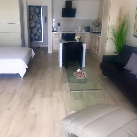 Diana شقة Kaštela