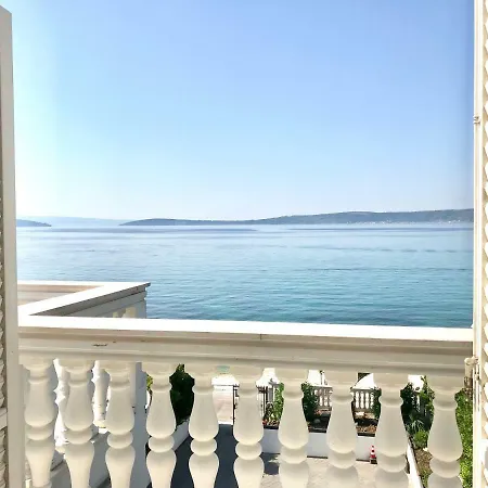 Diana شقة Kaštela